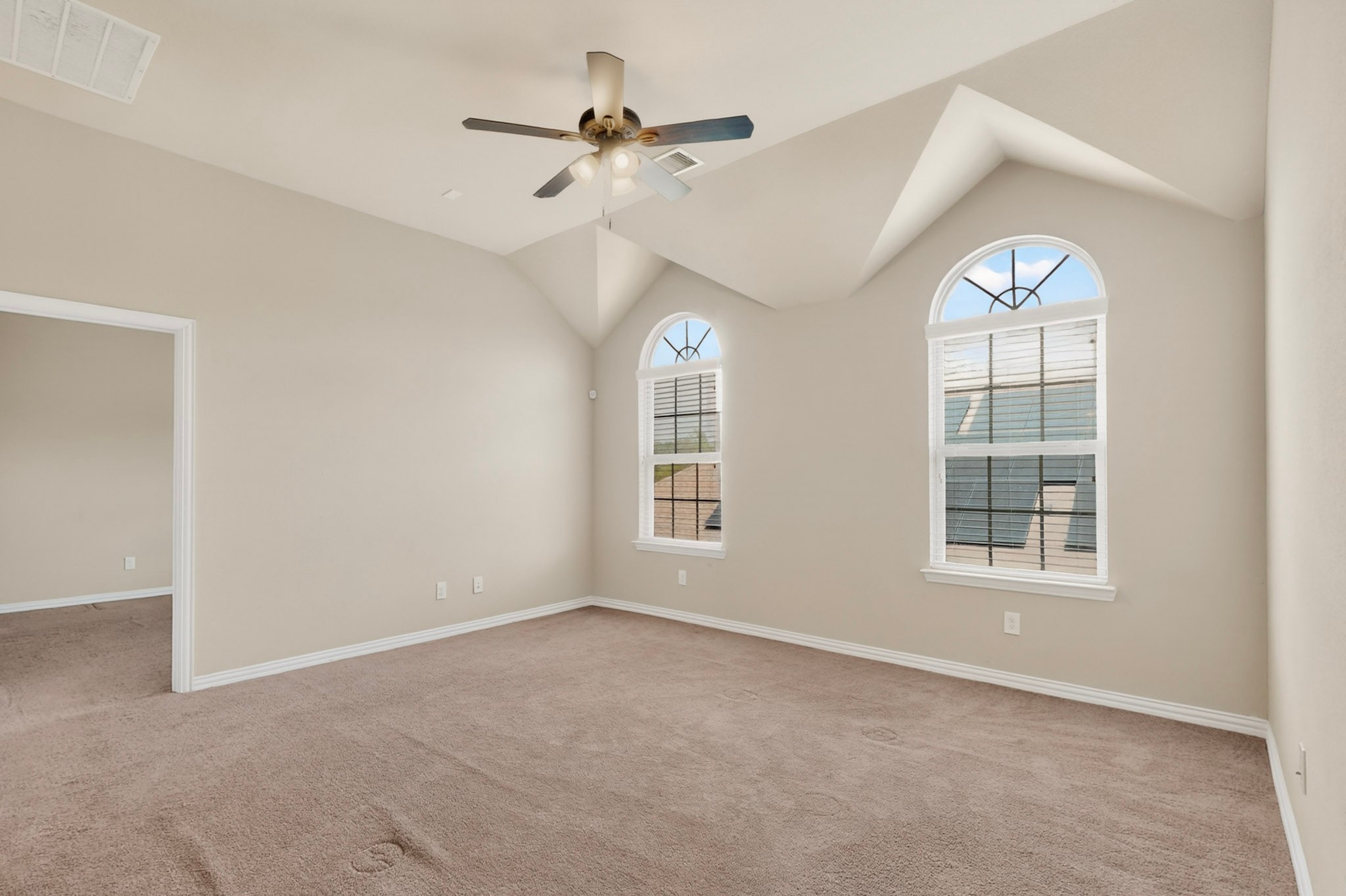 852 State Street Desoto TX 75115