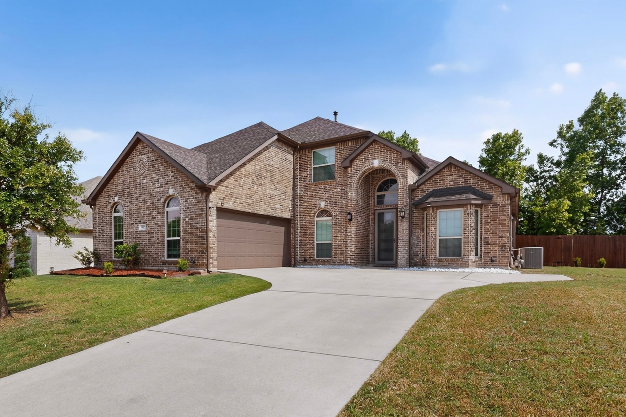 852 State Street Desoto TX 75115
