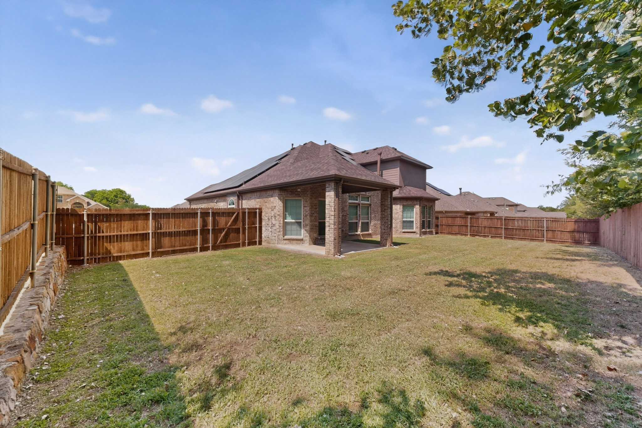 852 State Street Desoto TX 75115