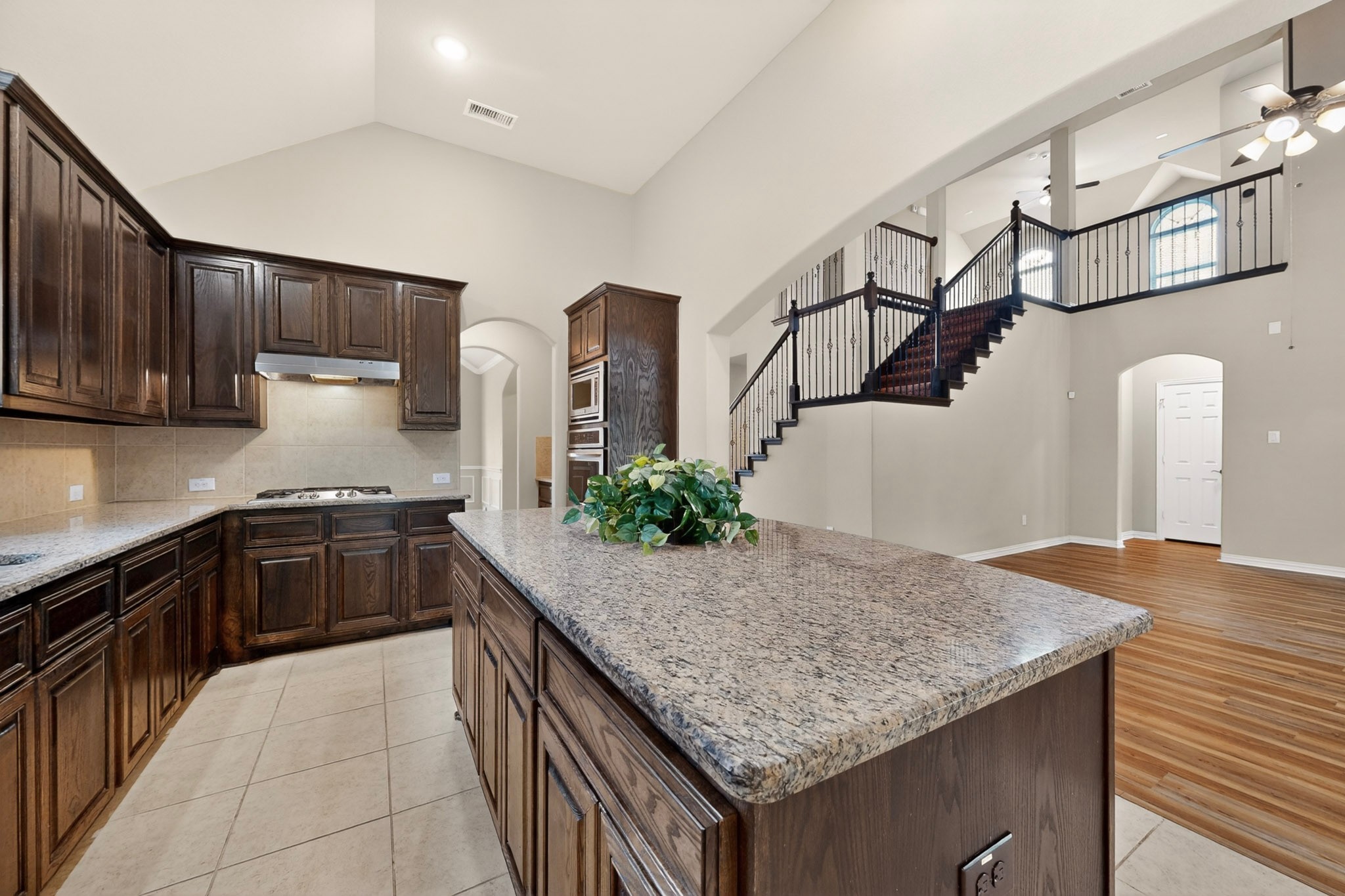 852 State Street Desoto TX 75115