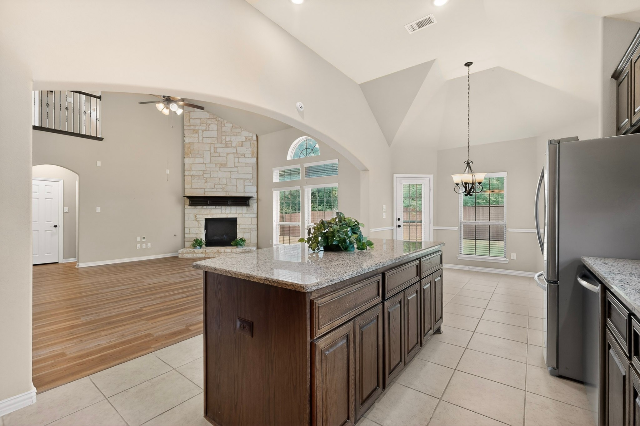 852 State Street Desoto TX 75115