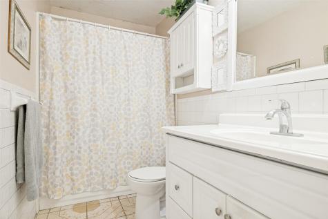 1429 Meandering Way Garland TX 75040