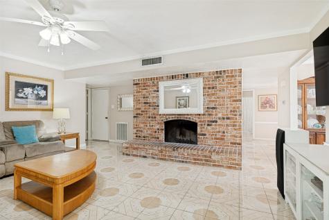 1429 Meandering Way Garland TX 75040