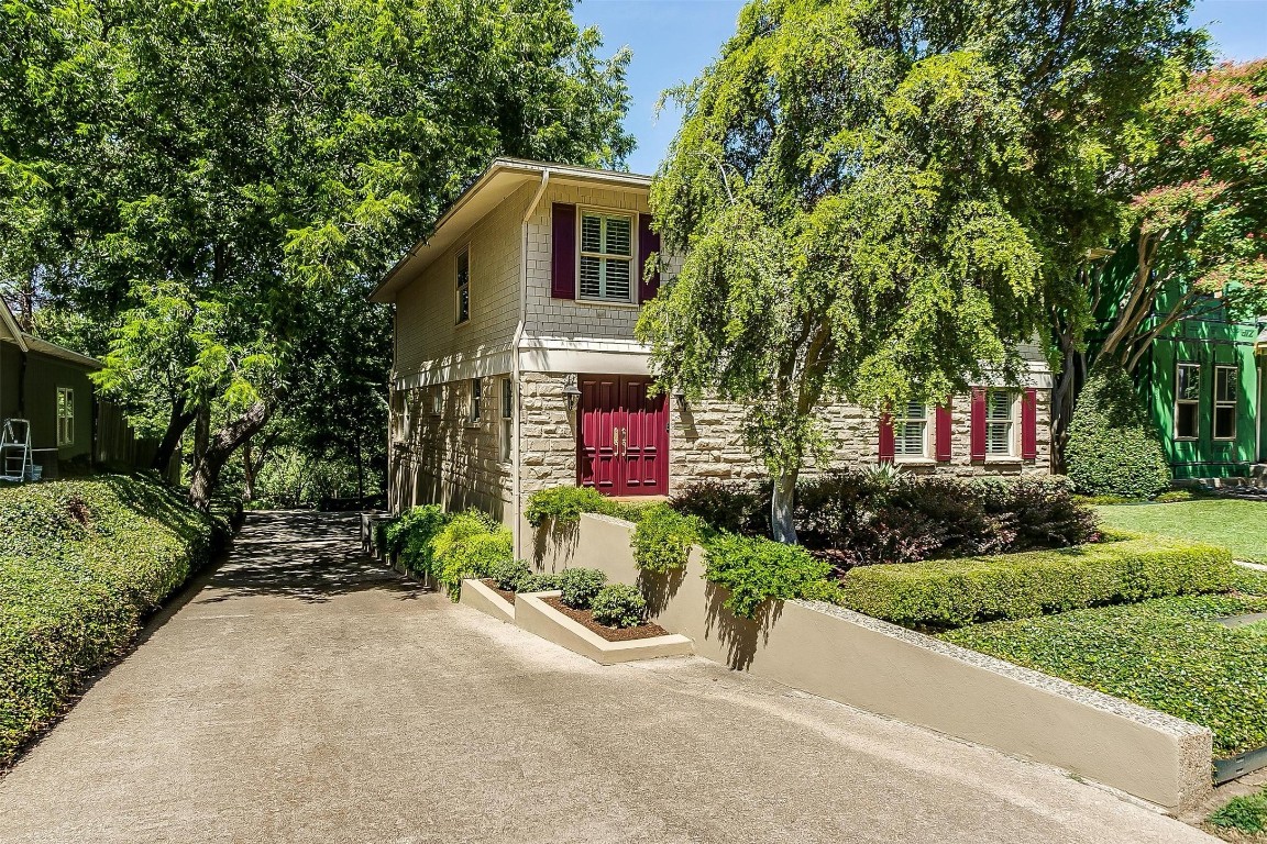 2229 Ward Parkway Fort Worth TX 76110
