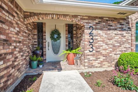 233 Bradford Drive Hurst TX 76053