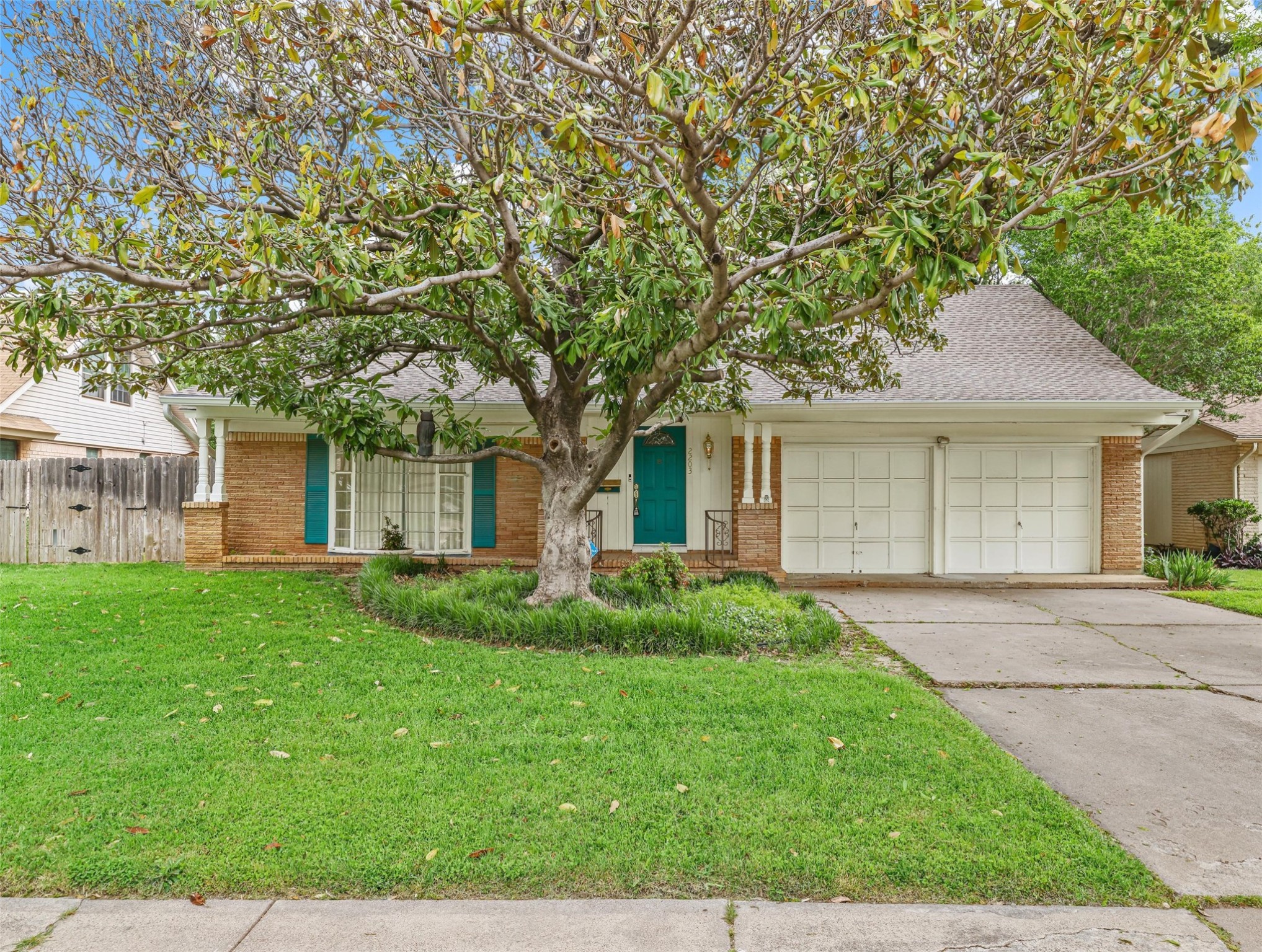 2203 Addington Street Irving TX 75062