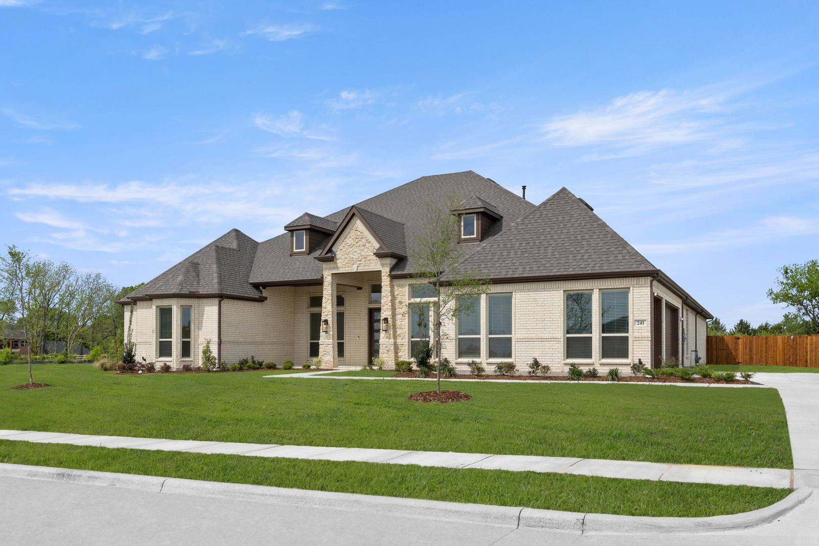 241 Broadmoor Lane Ovilla TX 75154