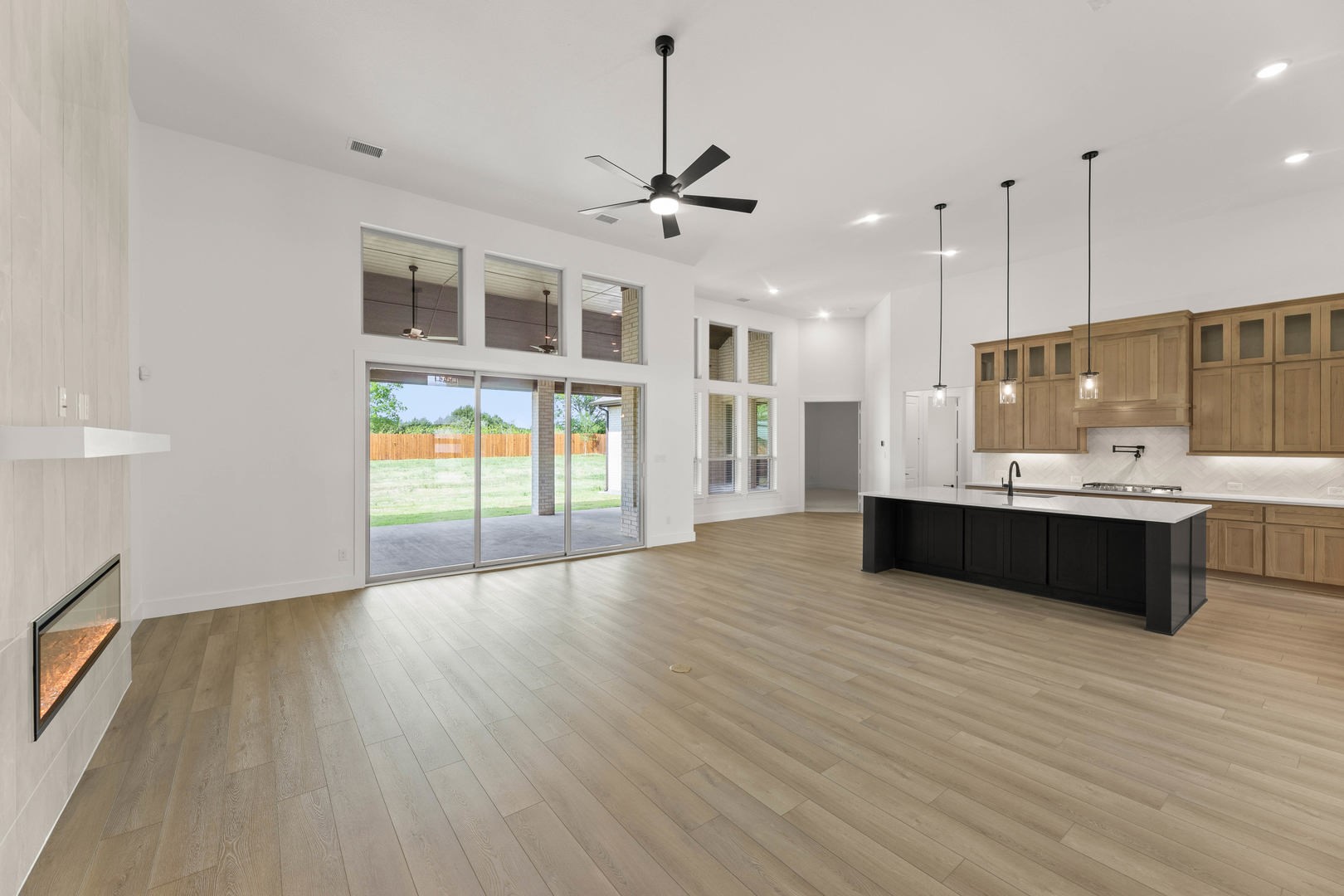 241 Broadmoor Lane Ovilla TX 75154