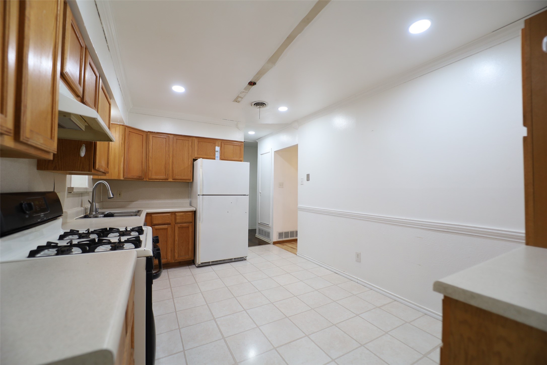 1914 Del Oak Drive Mesquite TX 75149