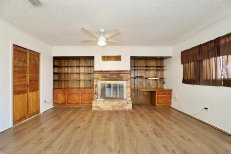 1914 Del Oak Drive Mesquite TX 75149