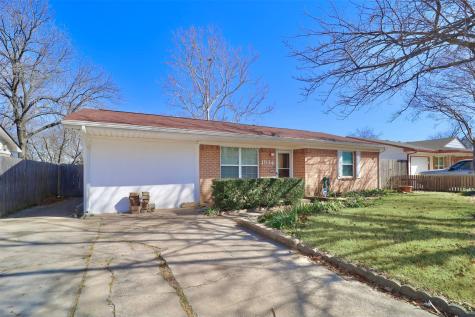 1914 Del Oak Drive Mesquite TX 75149