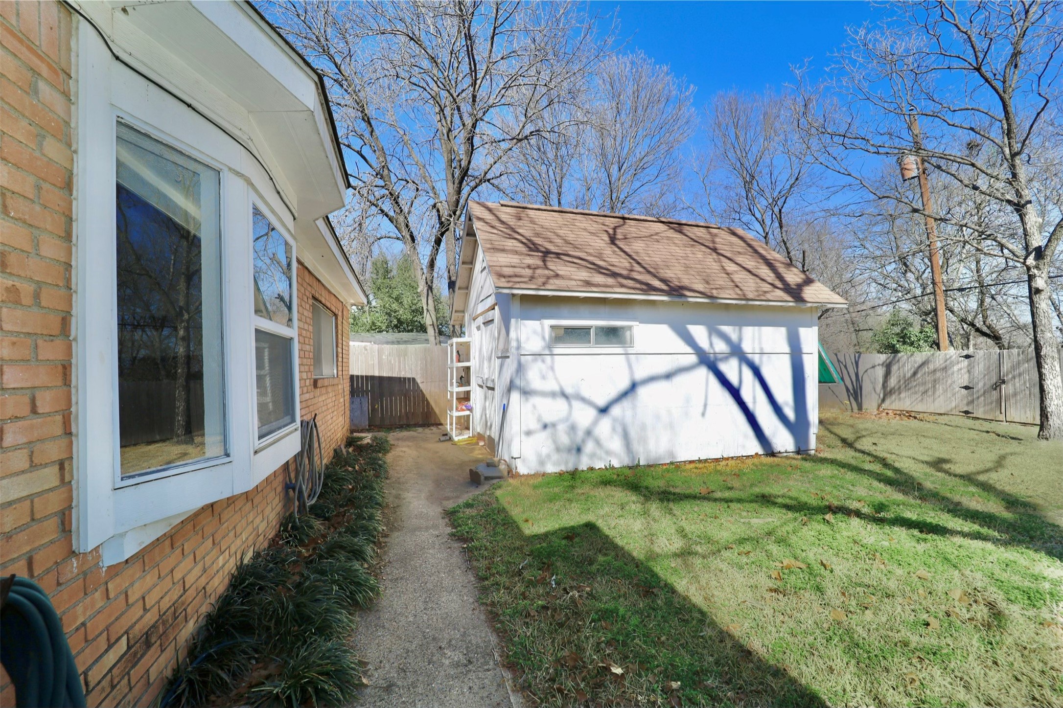 1914 Del Oak Drive Mesquite TX 75149