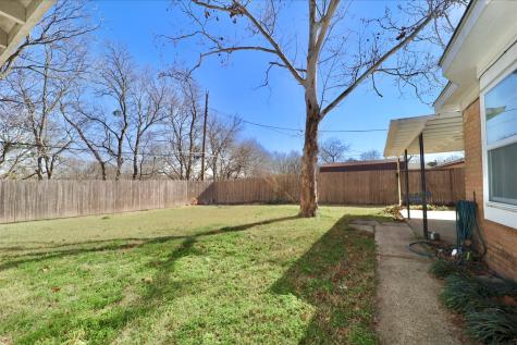 1914 Del Oak Drive Mesquite TX 75149