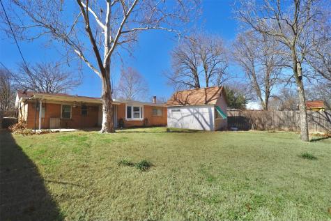 1914 Del Oak Drive Mesquite TX 75149