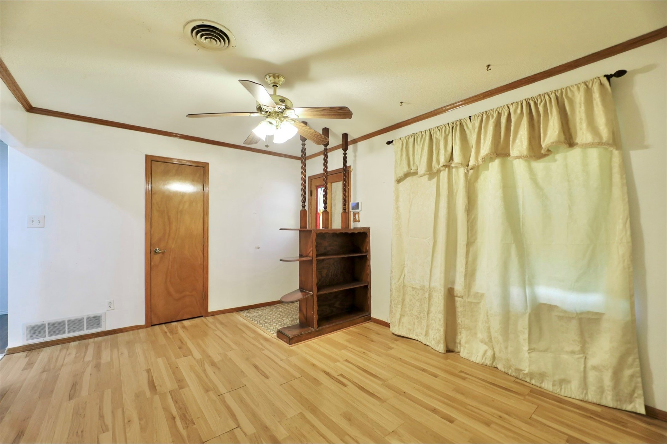 1914 Del Oak Drive Mesquite TX 75149