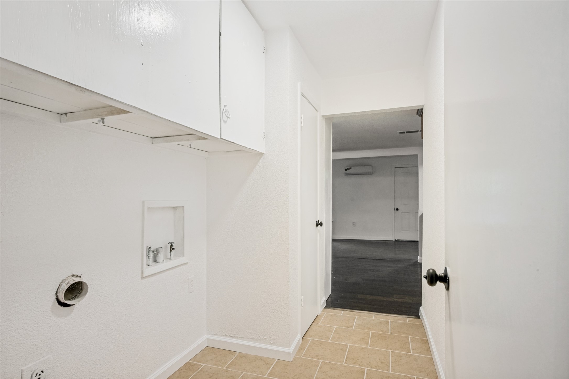 625 Kingston Drive Grand Prairie TX 75051