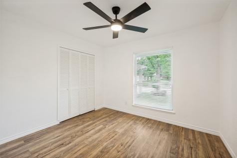 625 Kingston Drive Grand Prairie TX 75051