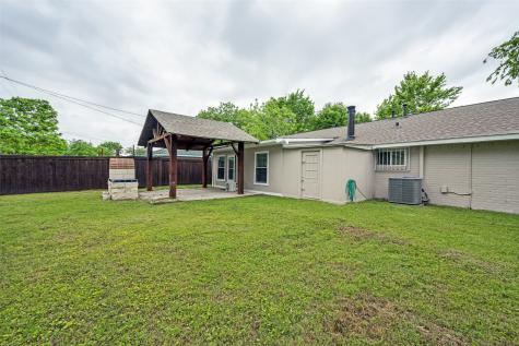 625 Kingston Drive Grand Prairie TX 75051