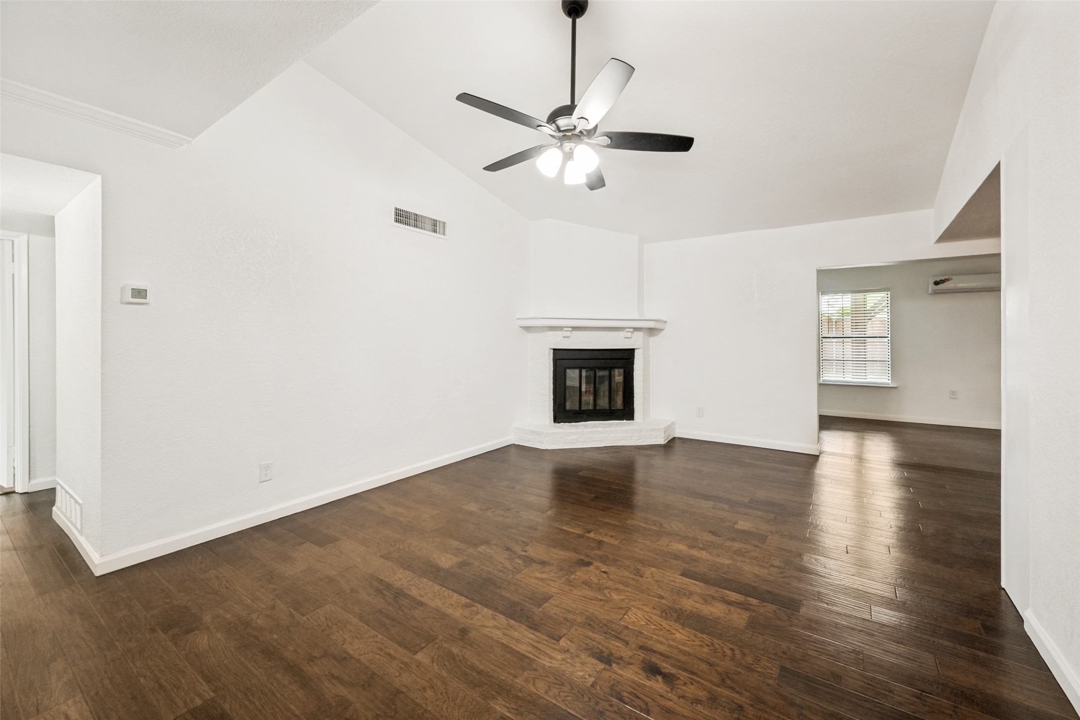 625 Kingston Drive Grand Prairie TX 75051