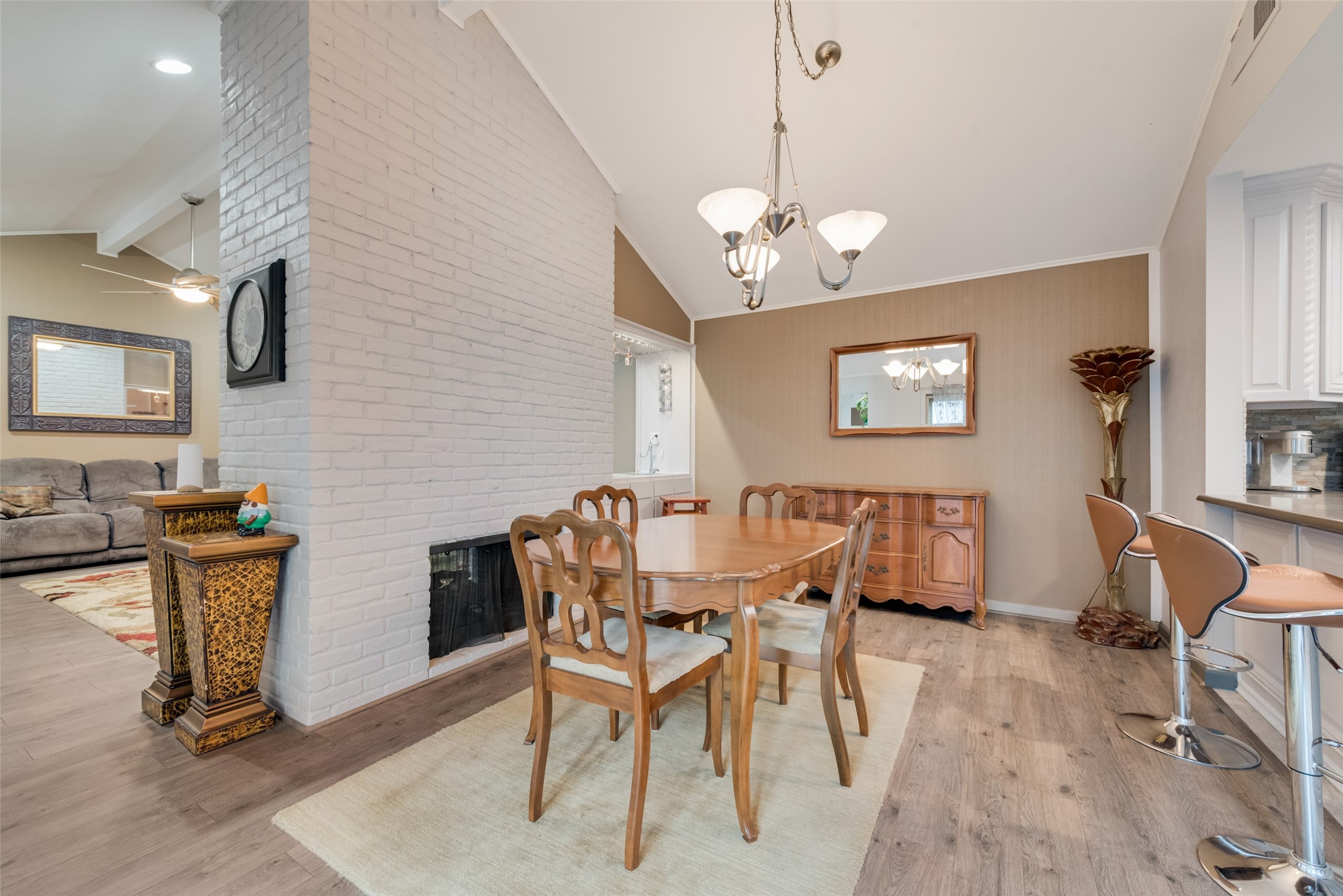 6805 Fernshaw Drive Dallas TX 75248