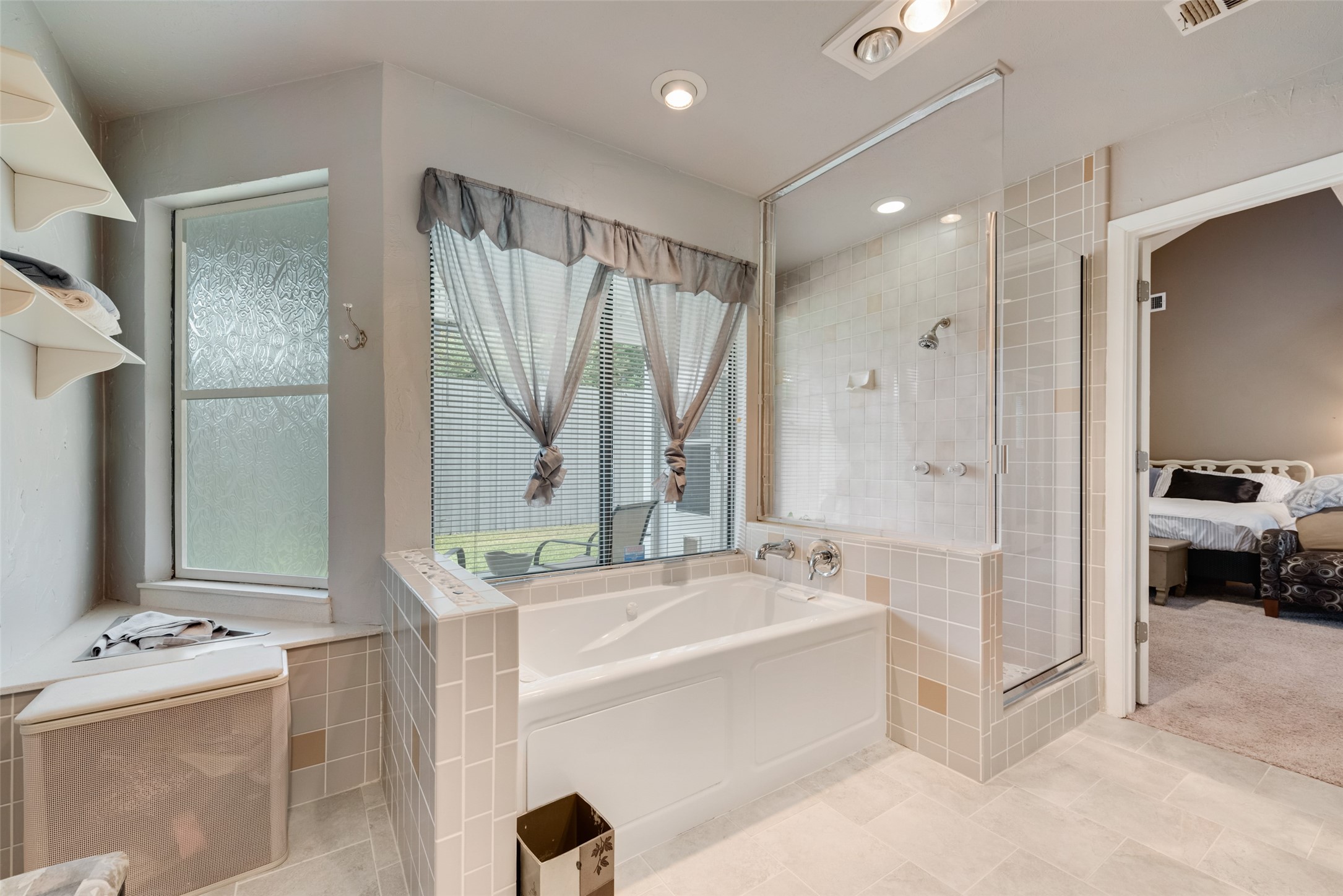 6805 Fernshaw Drive Dallas TX 75248