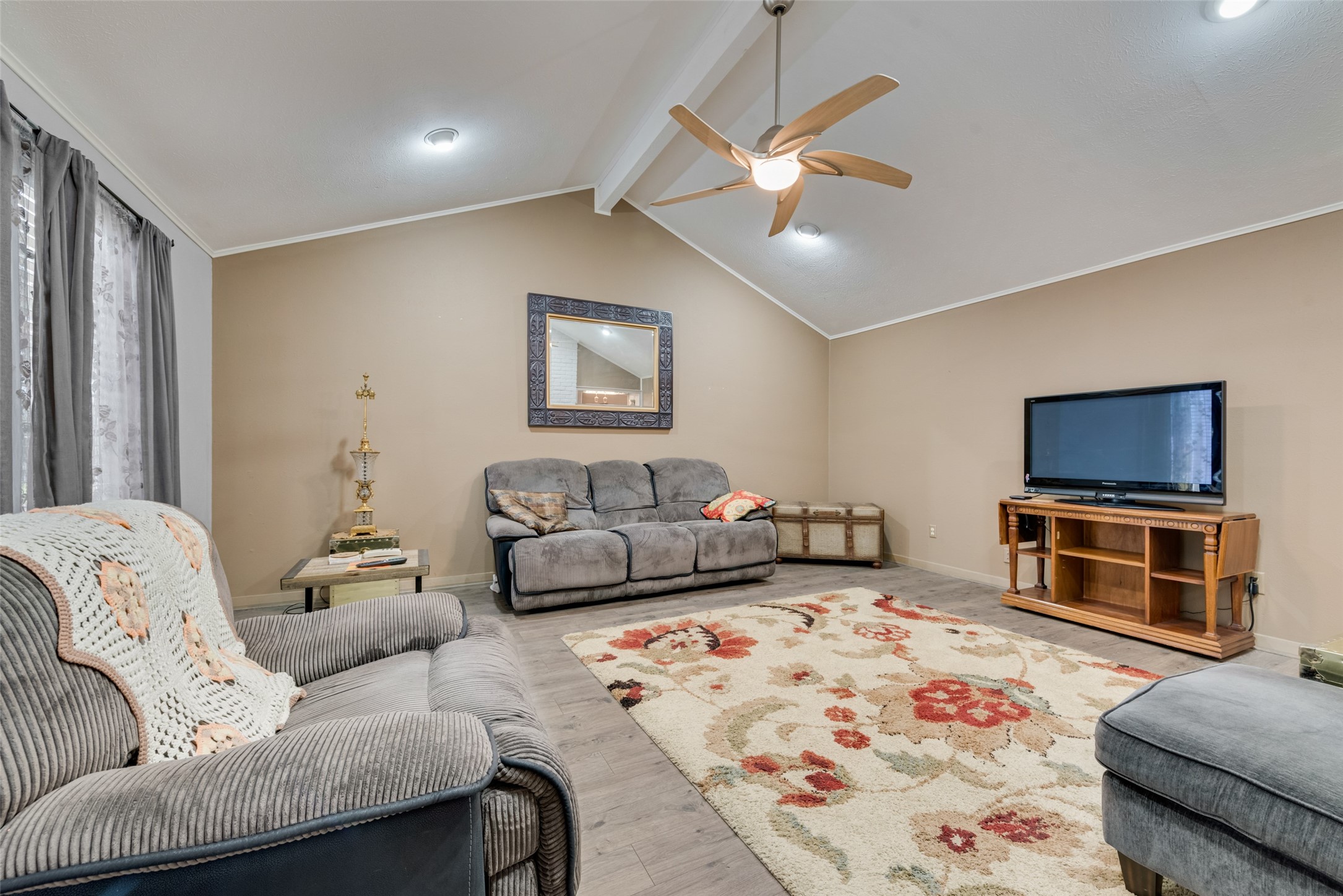 6805 Fernshaw Drive Dallas TX 75248