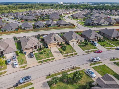 627 Redwood Drive Greenville TX 75402