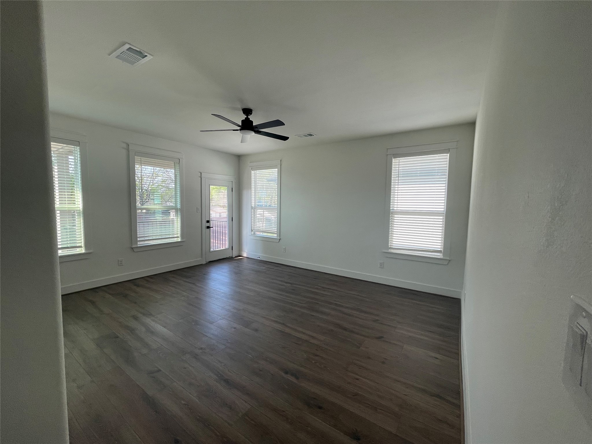 3535 Spring Avenue Dallas TX 75210