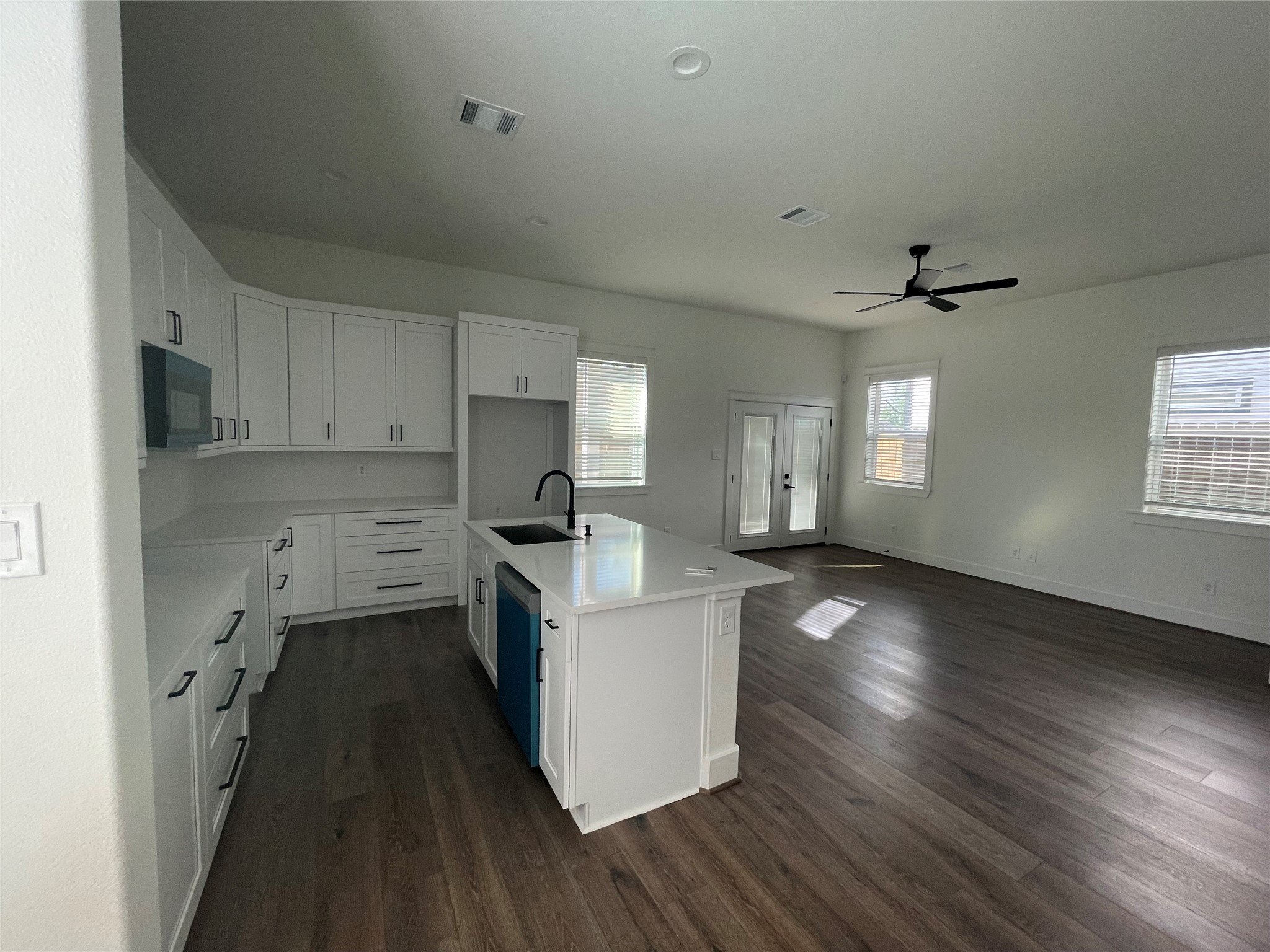 3535 Spring Avenue Dallas TX 75210