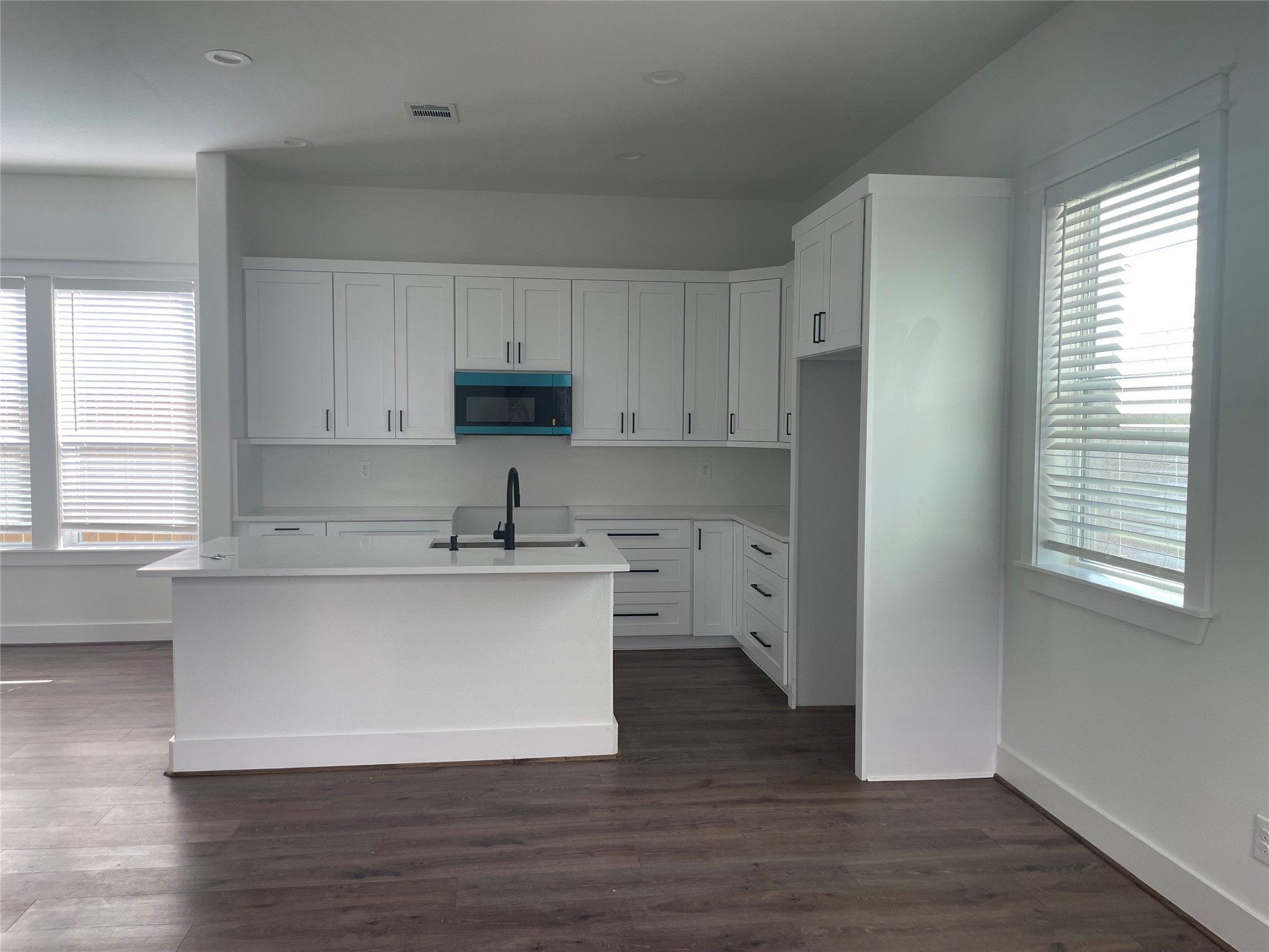 3535 Spring Avenue Dallas TX 75210