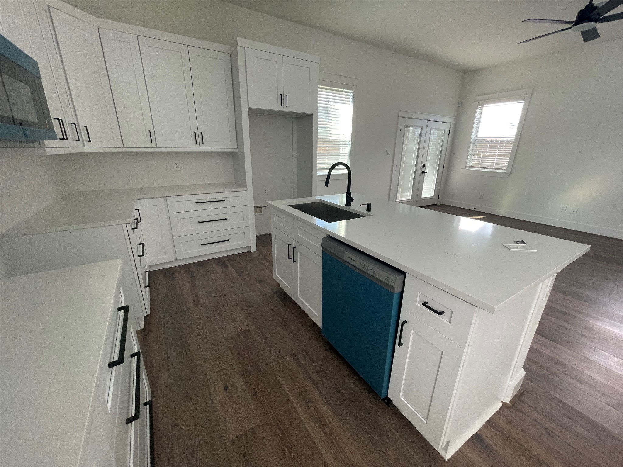 3535 Spring Avenue Dallas TX 75210