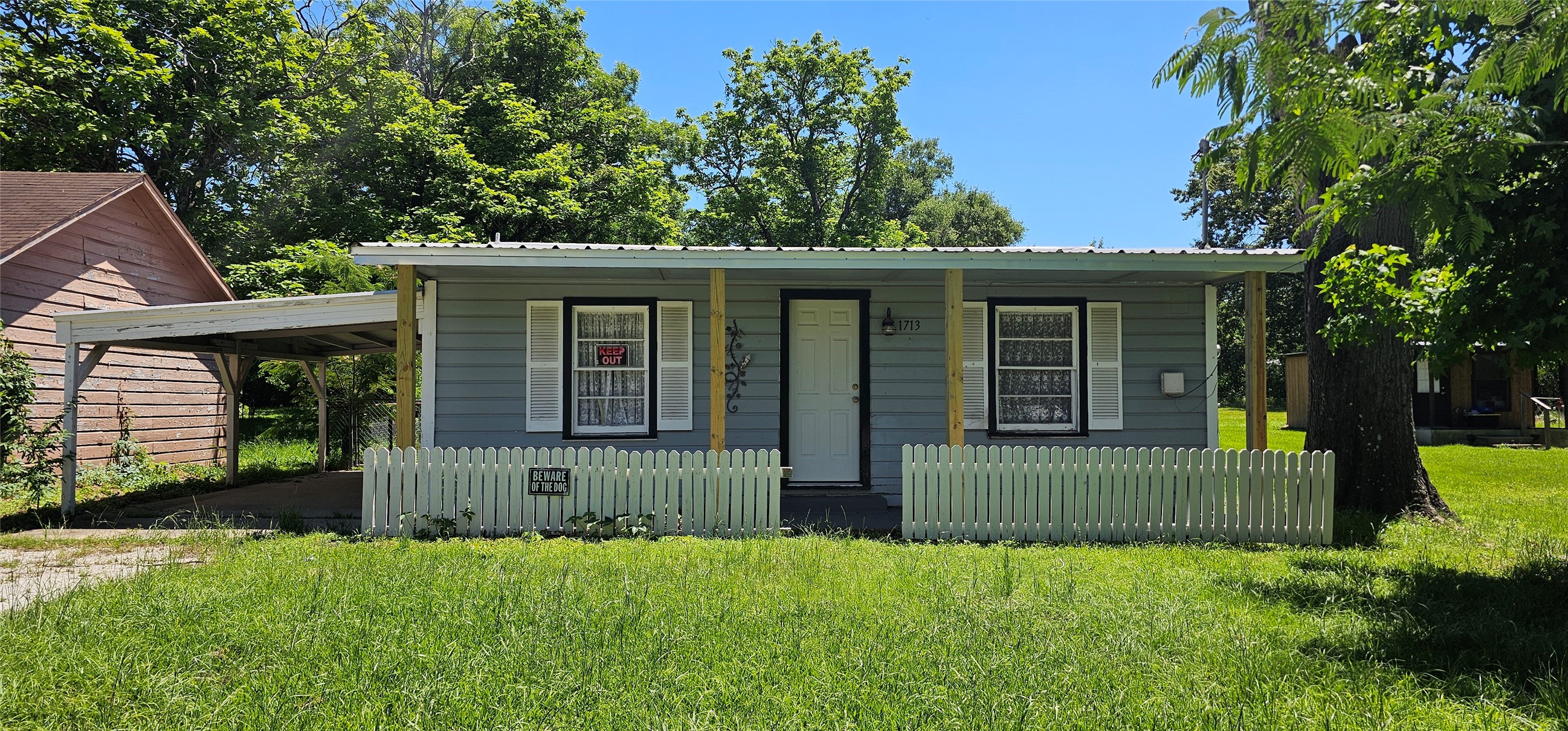 1713 W Frank Street Grand Saline TX 75140