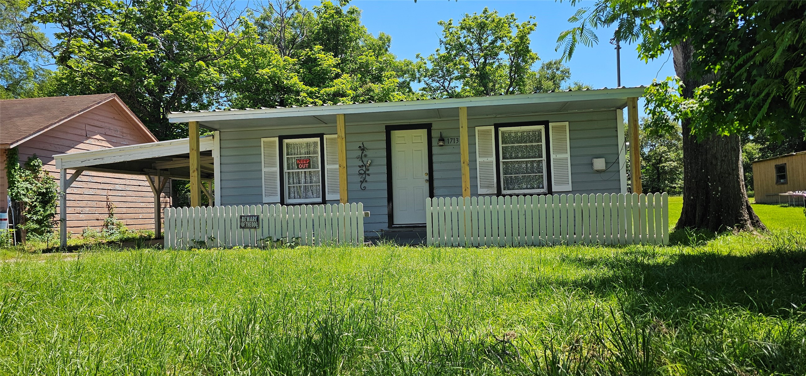 1713 W Frank Street Grand Saline TX 75140