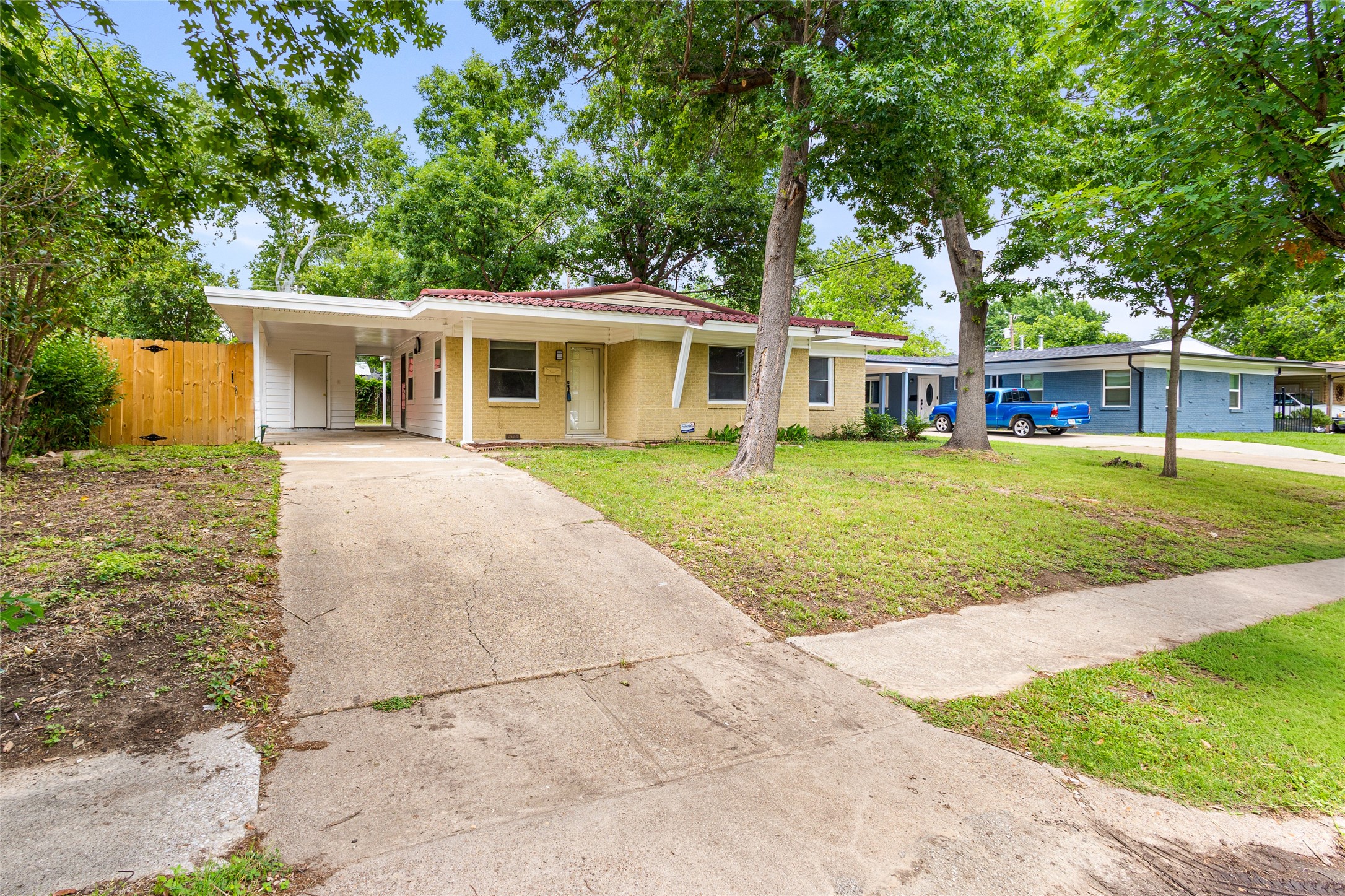 1513 Park Place Irving TX 75061