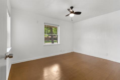 1513 Park Place Irving TX 75061
