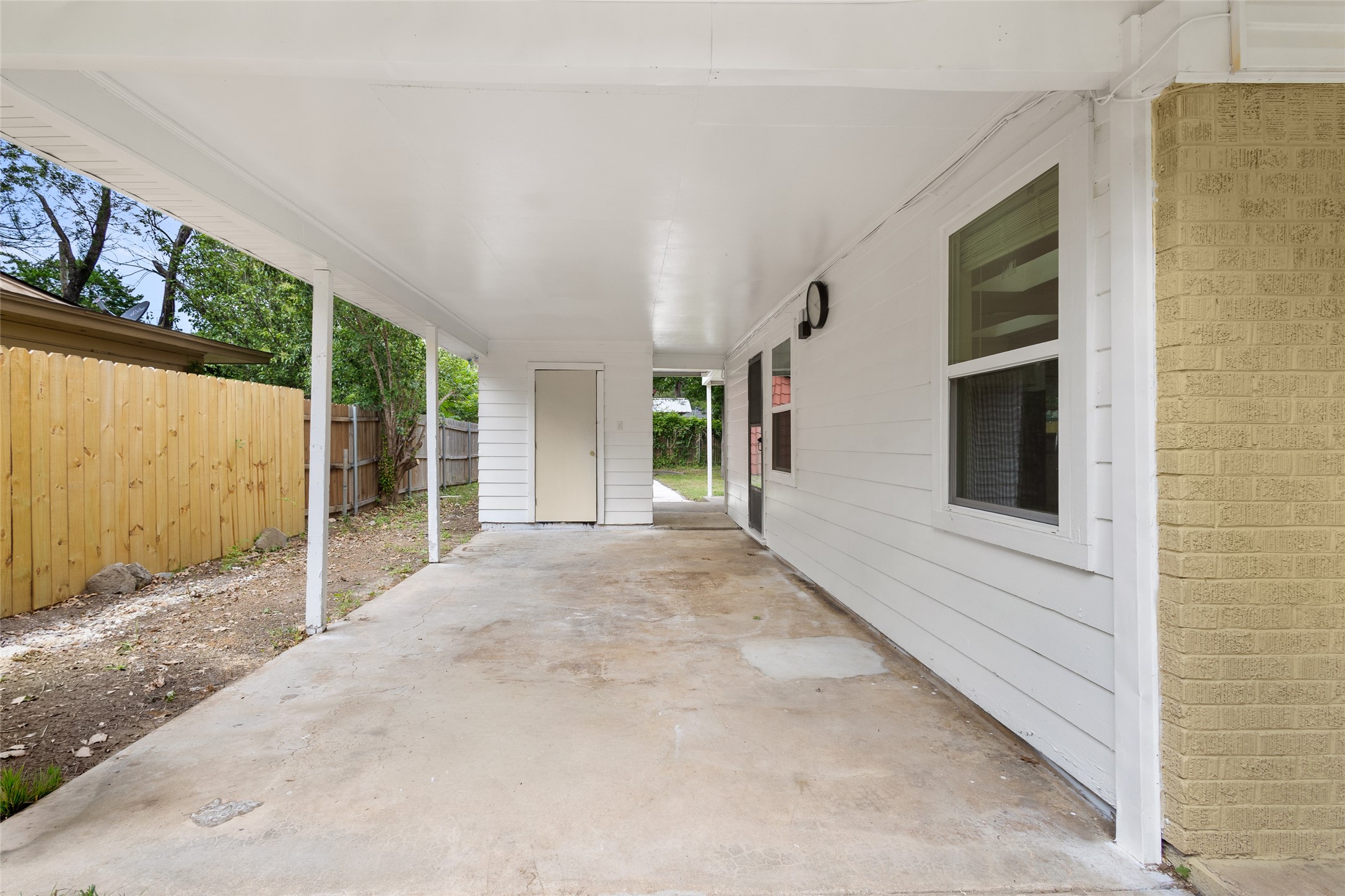 1513 Park Place Irving TX 75061