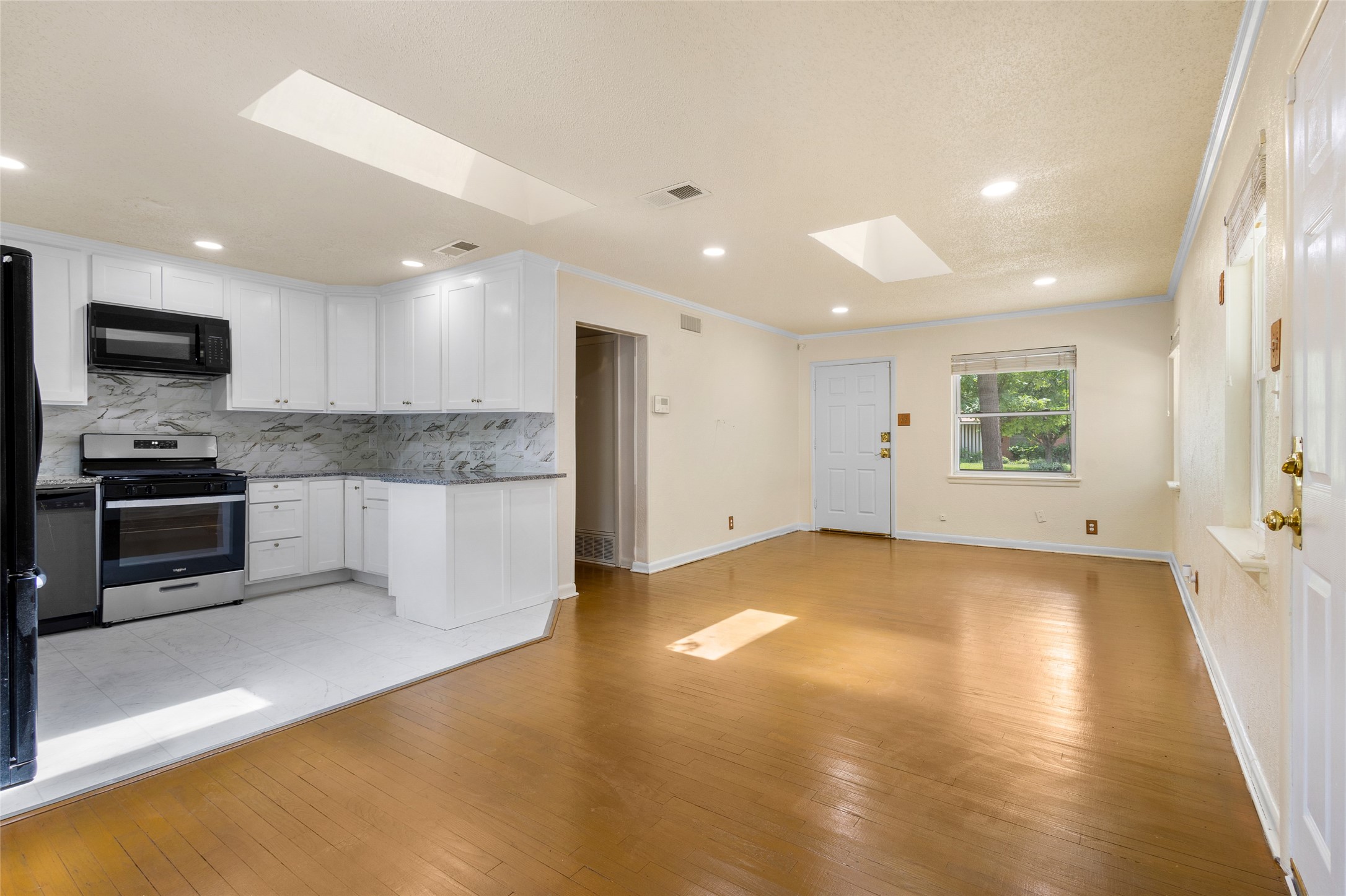 1513 Park Place Irving TX 75061