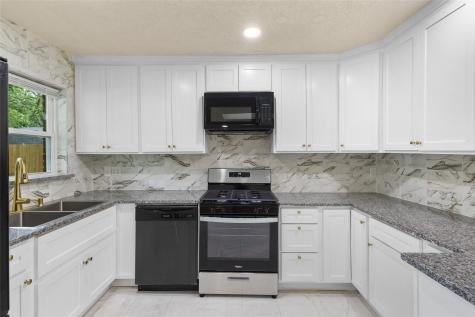 1513 Park Place Irving TX 75061