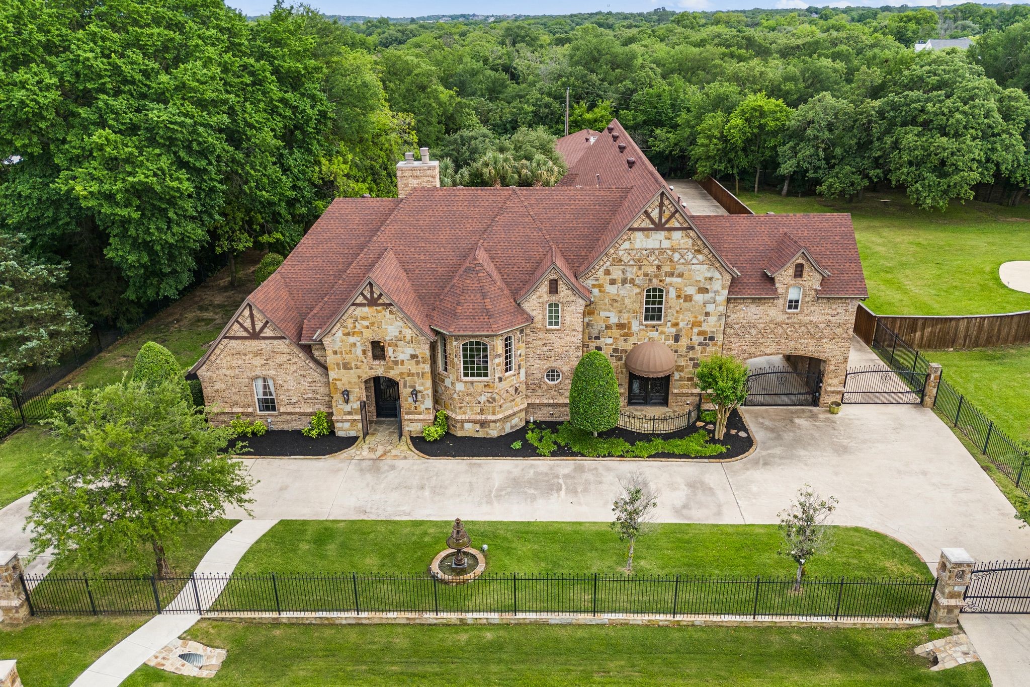 1560 Nightingale Circle Keller TX 76262