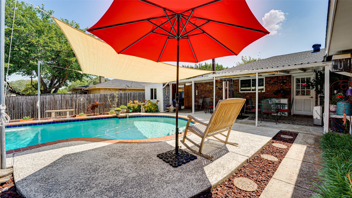 505 Newcastle Drive Desoto TX 75115