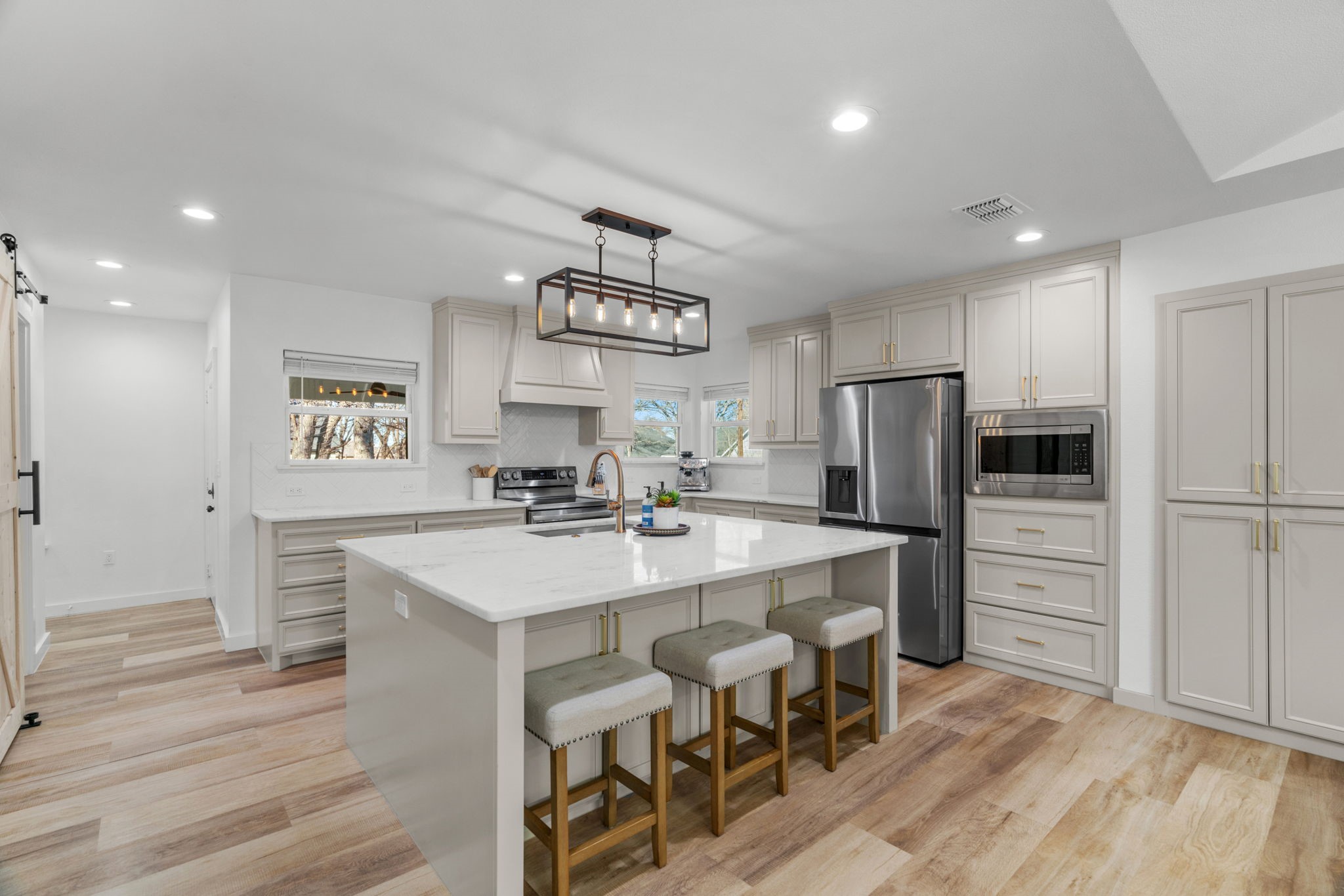 1021 Poe Street Azle TX 76020