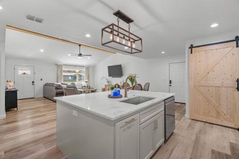 1021 Poe Street Azle TX 76020