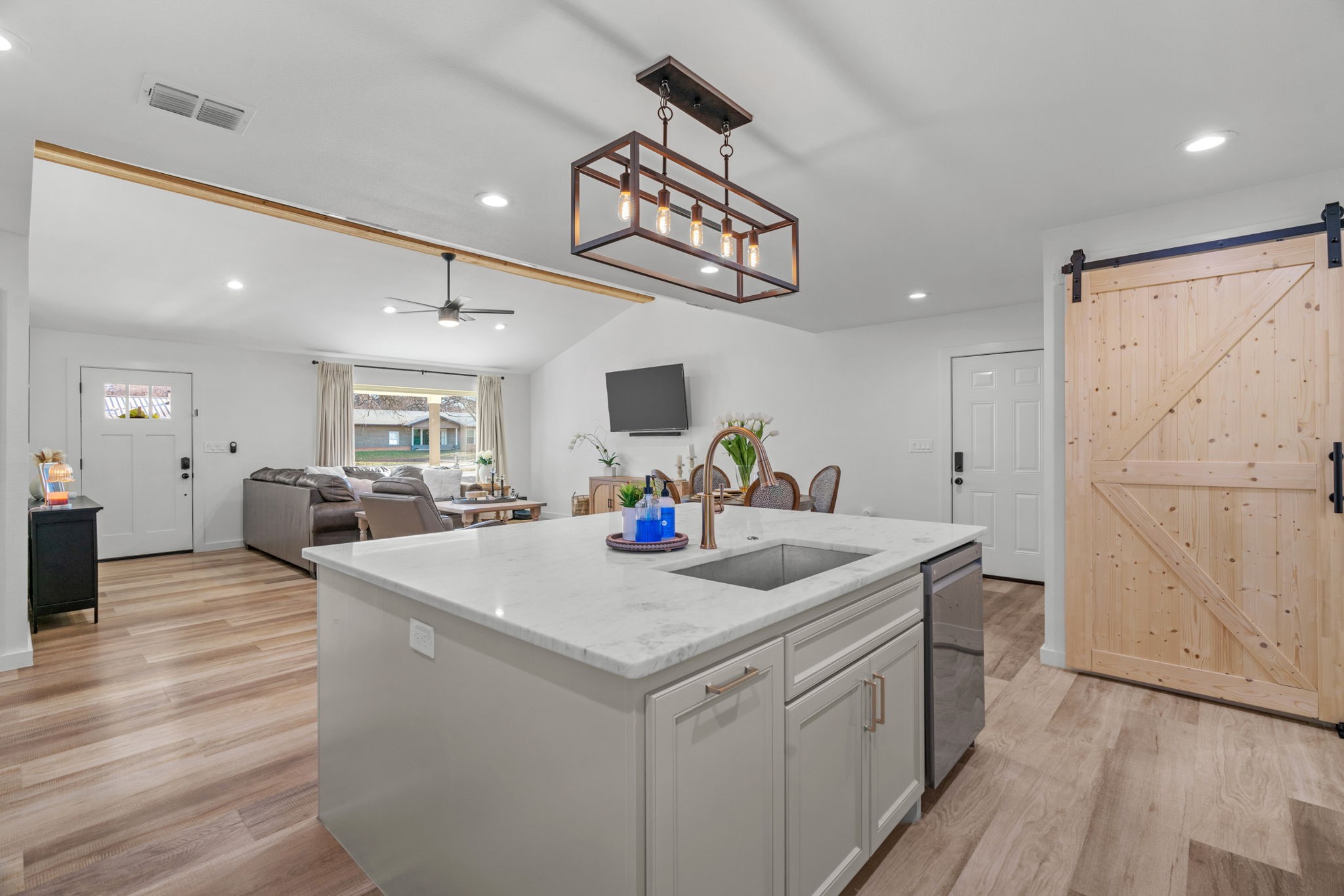 1021 Poe Street Azle TX 76020
