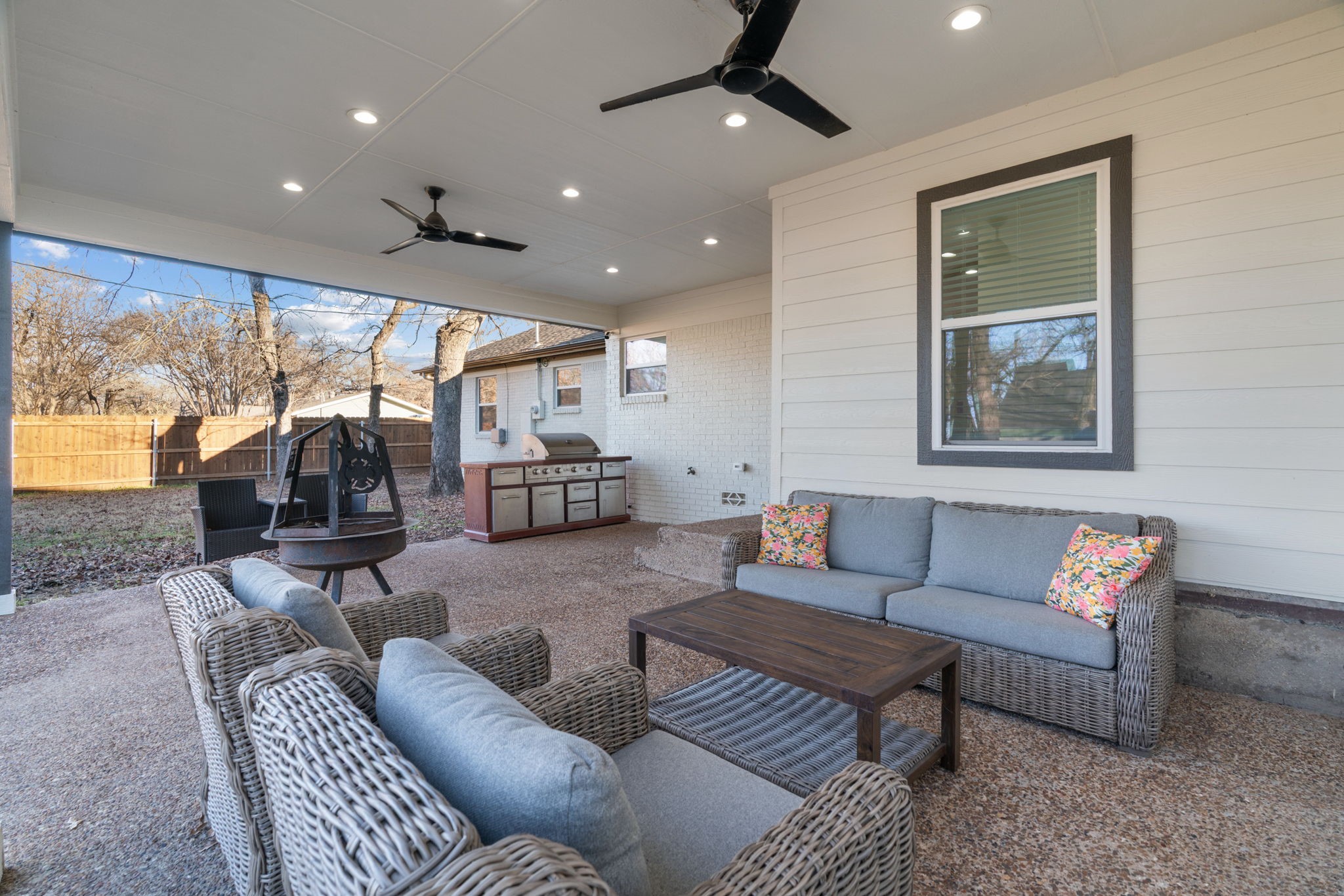 1021 Poe Street Azle TX 76020