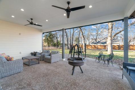 1021 Poe Street Azle TX 76020
