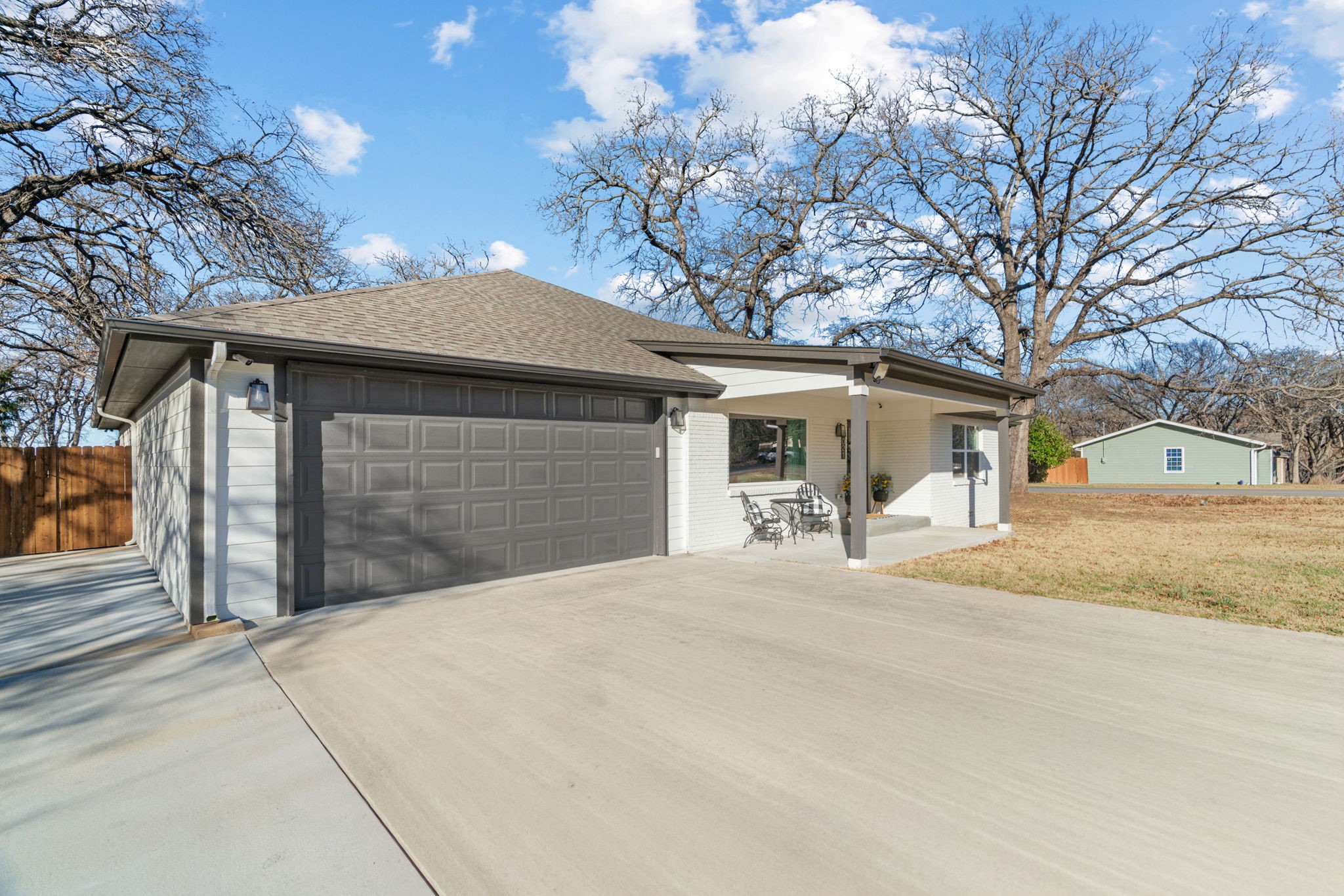 1021 Poe Street Azle TX 76020