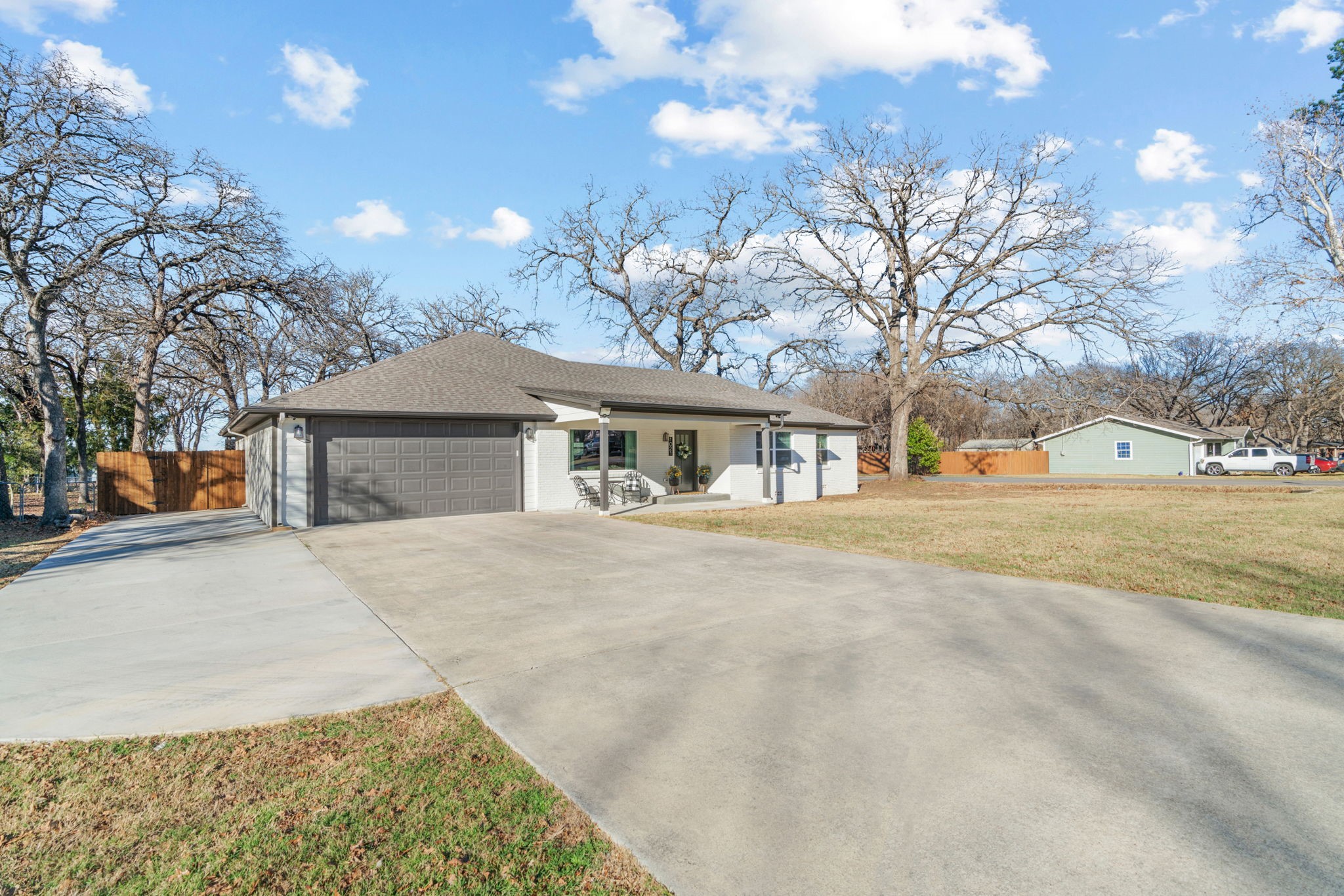 1021 Poe Street Azle TX 76020
