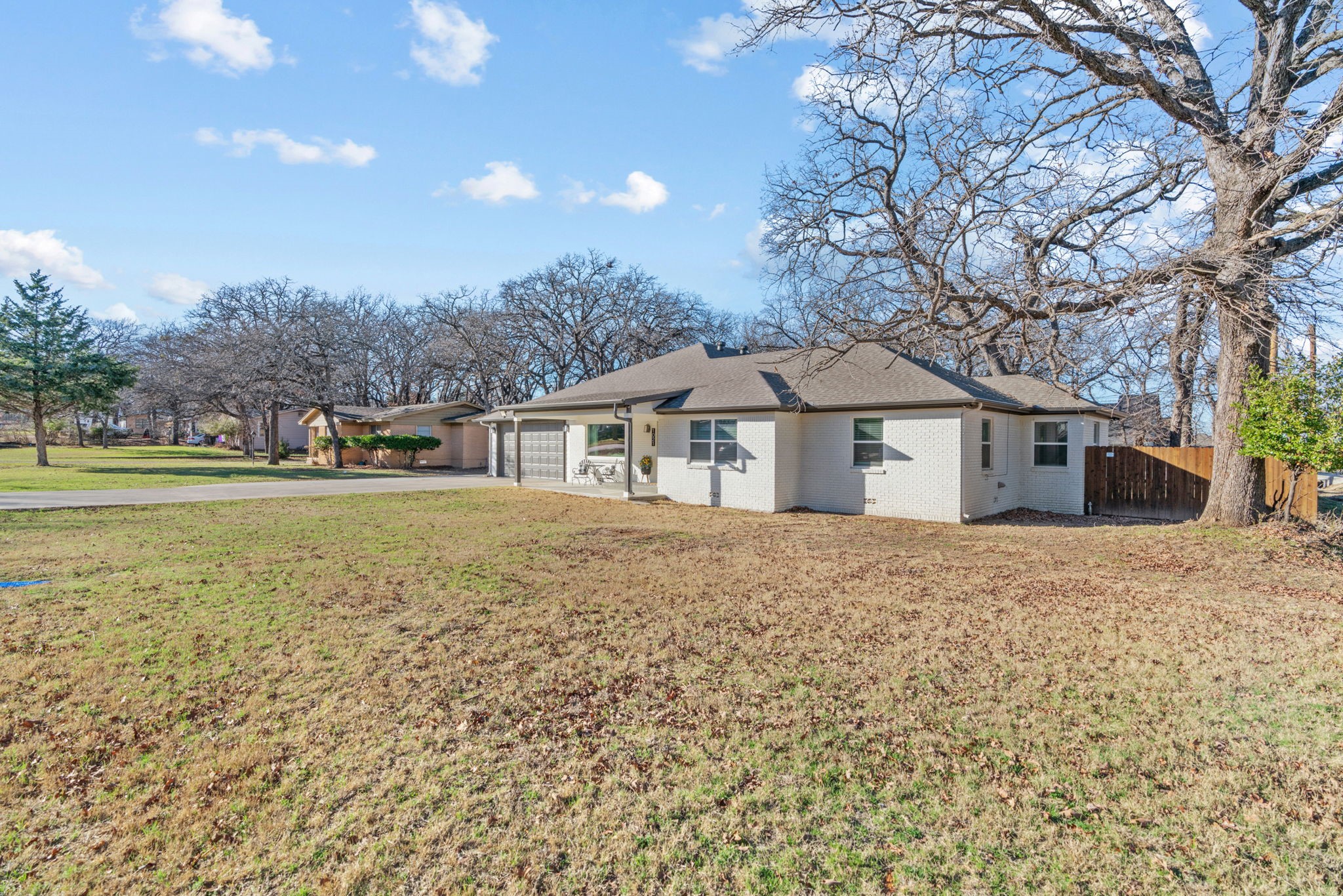 1021 Poe Street Azle TX 76020