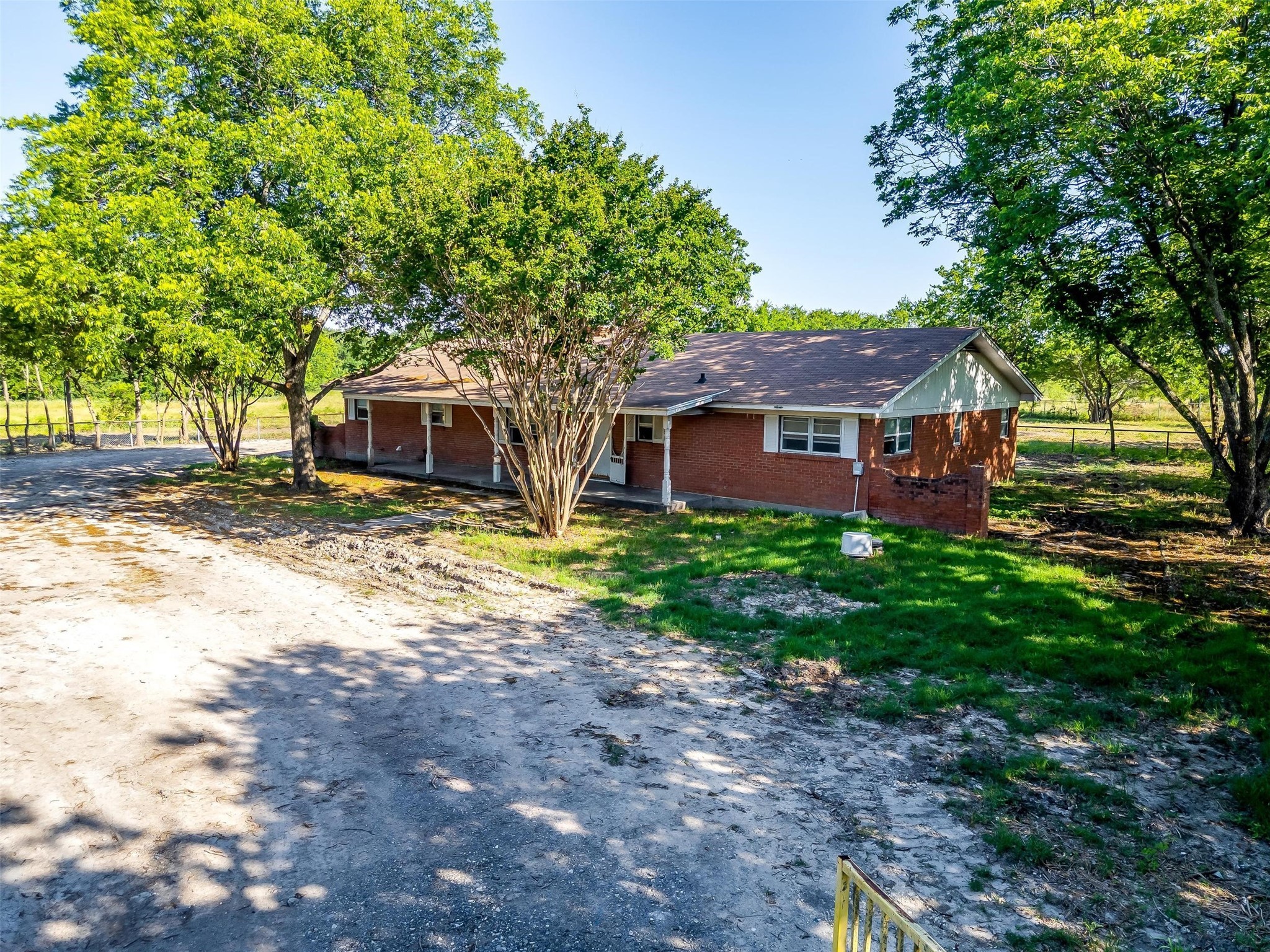 324 County Road 904 Joshua TX 76058