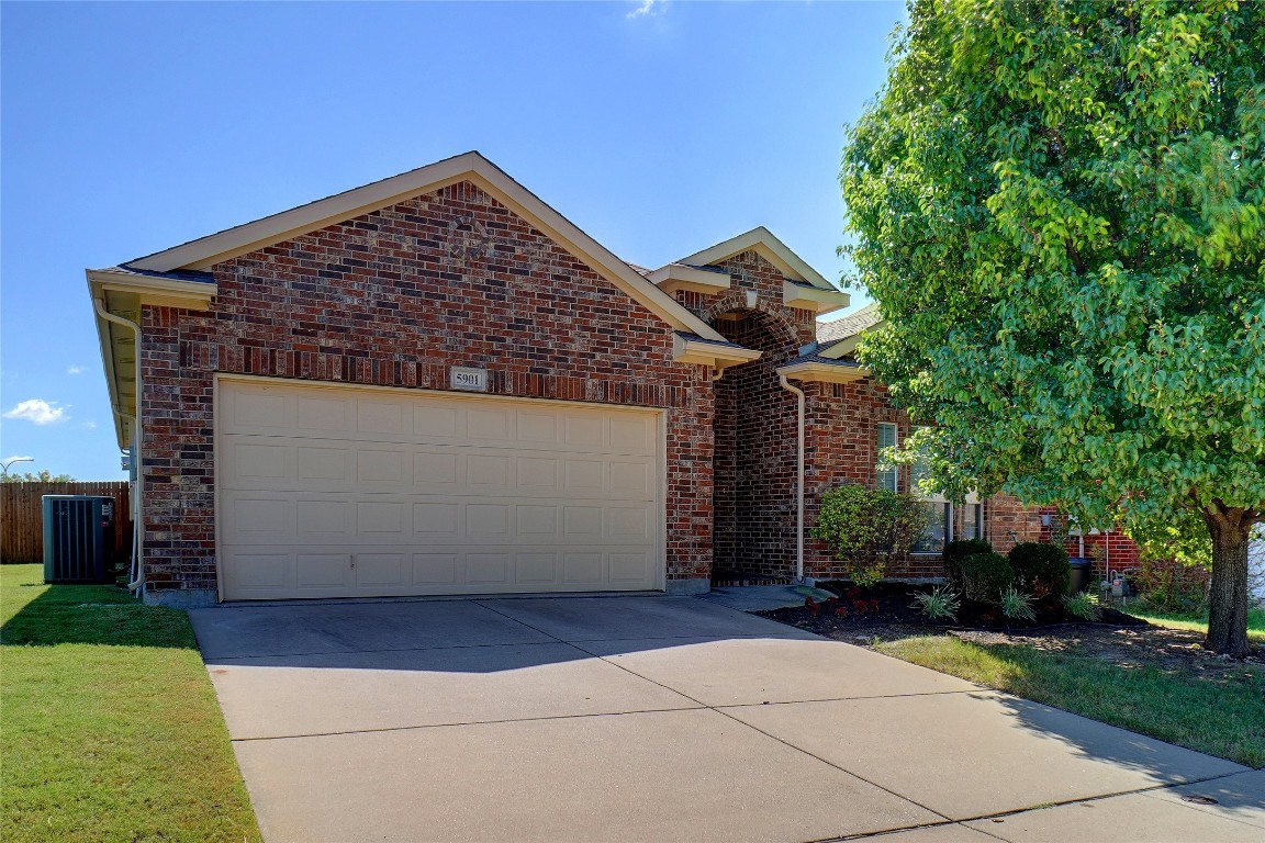 5901 Sea Bass Court Fort Worth TX 76179